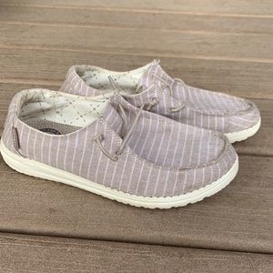 Hey Dude Wendy Striped Shoes Men’s 6, Women’s 8